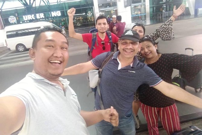 Airport Pickup / Drop off KLIA & KLIA 2 - Choose a vehicle that fits your party