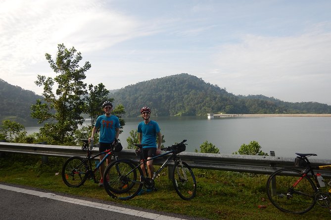 Backcountry Cycling - Lake Views and the Sg Tekala Break