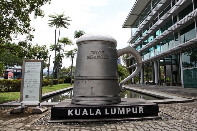 Batu Cave & Royal Selangor Pewter and Batik Visit - Batu Caves: a temple reached by 272 steps