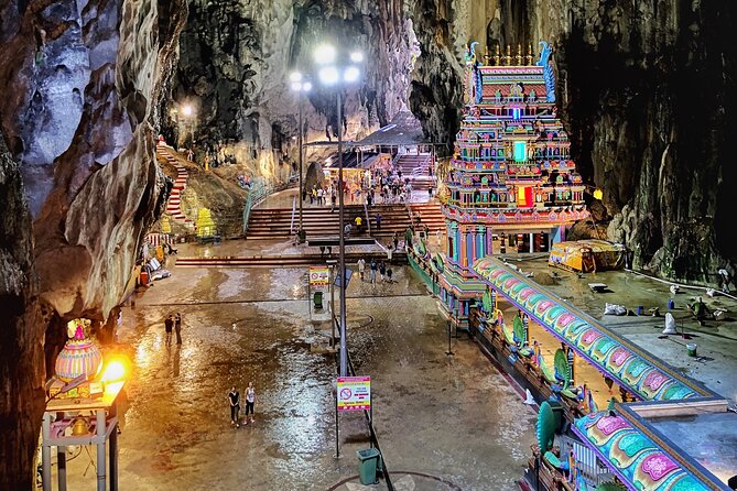 Batu Caves and Sari Experience with Batik Workshop - Who should book this tour?