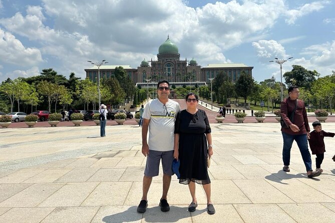 Batu Caves & Putrajaya City Tour - The optional lake cruise costs extra