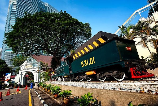 Best of Kuala Lumpur City Tour Including National Museum and National Monument - The craft centre: traditional work, plus a shopping stop