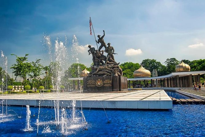 Best of Kuala Lumpur City Tour Including National Museum and National Monument - The National Monument: remembering the independence struggle