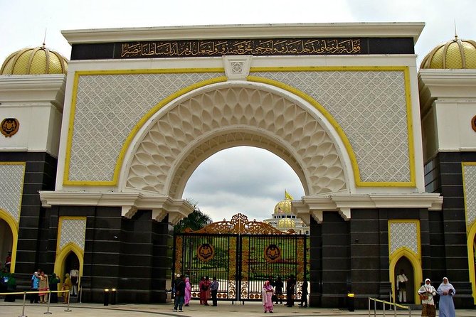 Cruise Shore Excursions: Port Klang - Who should book this Port Klang excursion?
