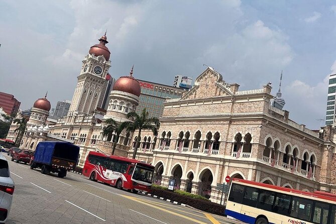 Exclusive Half Day Batu Caves and Private City Tour Kuala Lumpur - Who should book this half-day tour