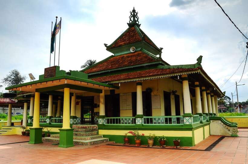 From Kuala Lumpur: Full-Day Historical Tour of Malacca - Who should choose this Malacca day trip?
