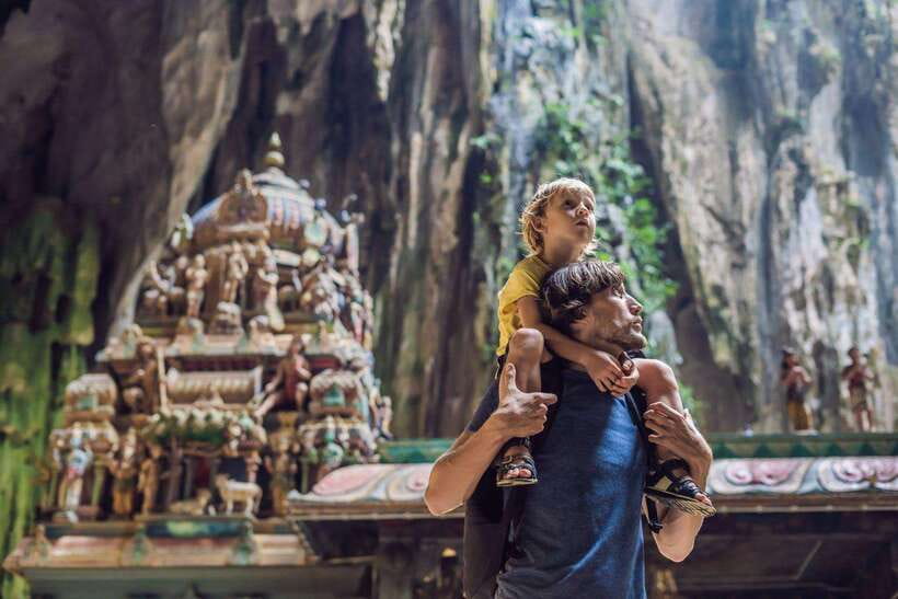 From Kuala Lumpur: Private Batu Caves Cultural Tour - From Kuala Lumpur to the limestone hills
