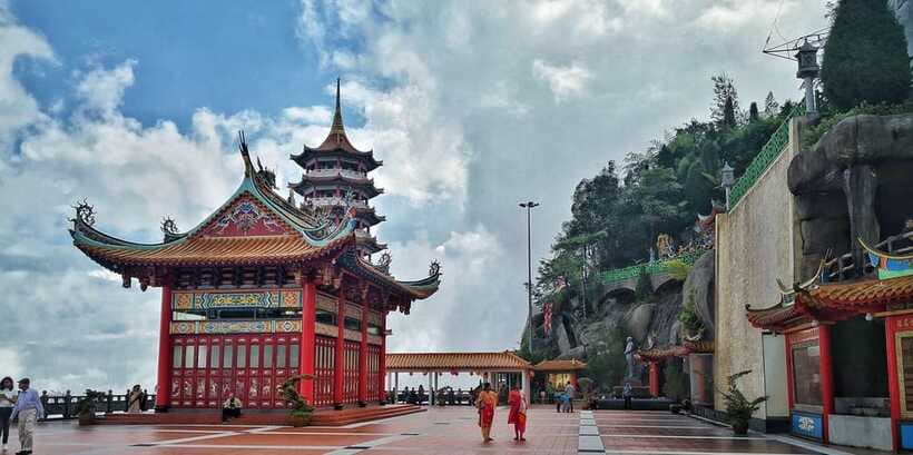 From Kuala Lumpur: Private Genting Highlands Day Trip - What the $51 price includes, and what it does not