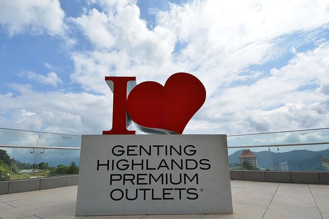 Genting Highlands Tour - Istana Negara: a quick royal landmark