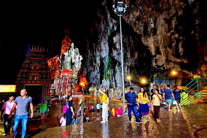 Half Day Cultural And Batu Caves Tour in Kuala Lumpur - Climbing to Batu Caves