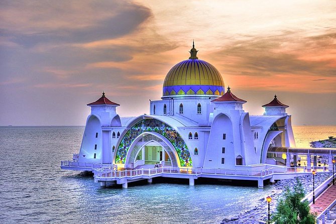 Historical Malacca Tour from Kuala Lumpur - Red Square: the Dutch civic center