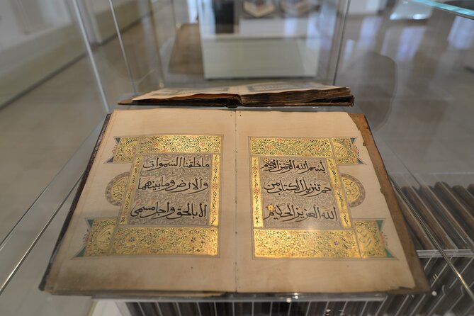 Islamic Arts Museum Admission with Kuala Lumpur Famous Landmarks - A close-up look at the National Palace