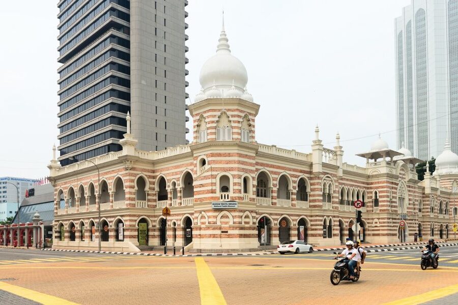 Kuala Lumpur: 4-Hour Tour & KL Towers Visit [Private] - Finishing above the city at KL Tower
