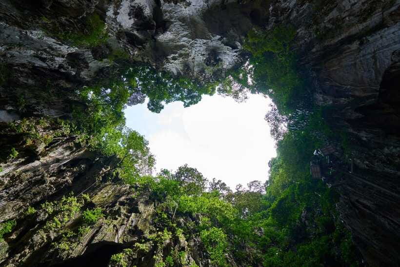 Kuala Lumpur Adventure:Kanching Falls, Ramayana & Batu Caves - FAQ
