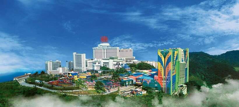 Kuala Lumpur: Batu Caves & Genting Private Day Trip - Batik by hand, not by machine