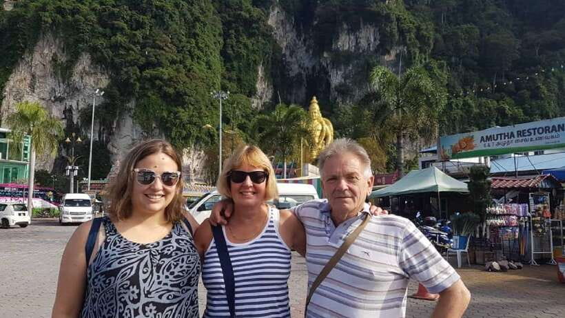 Kuala Lumpur: Batu Caves & Historic Buildings Tour - A guide who handles the details