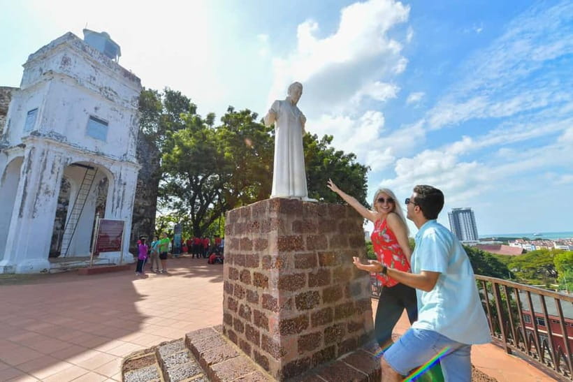 Kuala Lumpur: City Highlights, Batu Caves, and Malacca Tour - A big day that connects three very different places