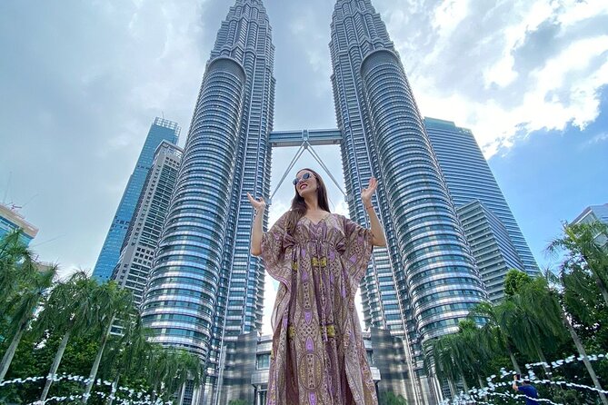 Kuala Lumpur City Tour with Petronas Twin Tower Admission Ticket - Central Market and a taste of chocolate
