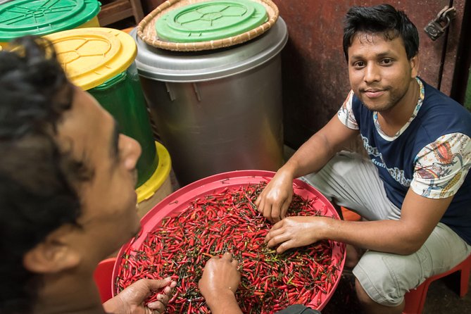 Kuala Lumpur Food Tour Through Chow Kit - Three or more stops, at least 10 tastes