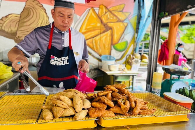 Kuala Lumpur Food Tour with 12+ Authentic Dishes & Local Secrets - Kuala Lumpur’s food story, one stop at a time