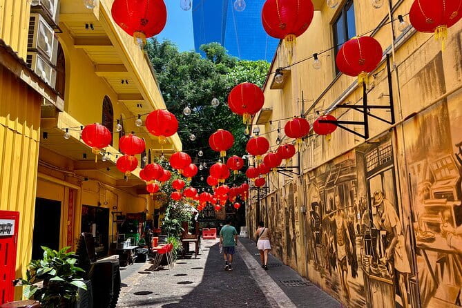Kuala Lumpur Food Tour with 12+ Authentic Dishes & Local Secrets - Starting with breakfast in the old town