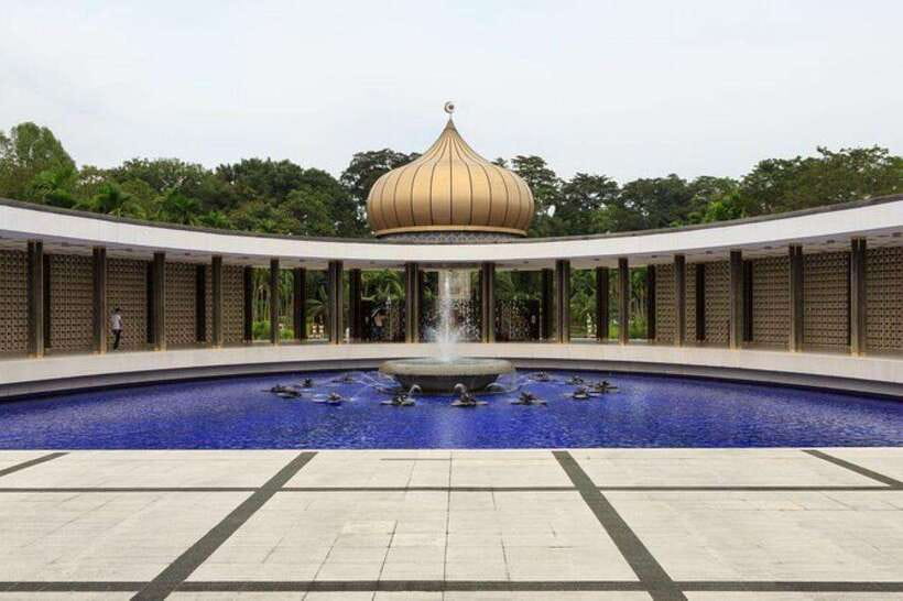 Kuala Lumpur: Full-Day Private City Highlights Tour - Key points to know
