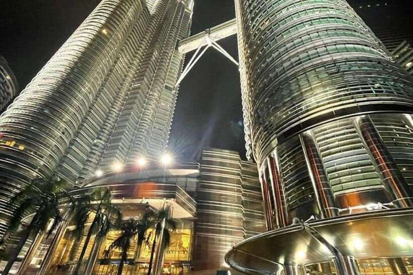 Kuala Lumpur: Full-Day Private City Highlights Tour - Chinatown and Little India on foot