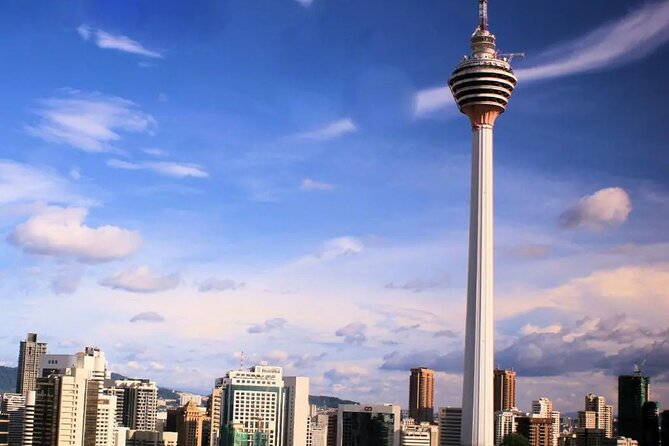 Kuala Lumpur Full Day Private Tour with 24 spots Of Wonders - Batu Caves, the palace and two shopping stops