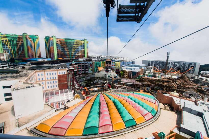 Kuala Lumpur: Genting Highland Tour with SkyWorld Theme Park - Awana SkyWay: the scenic part of the ascent