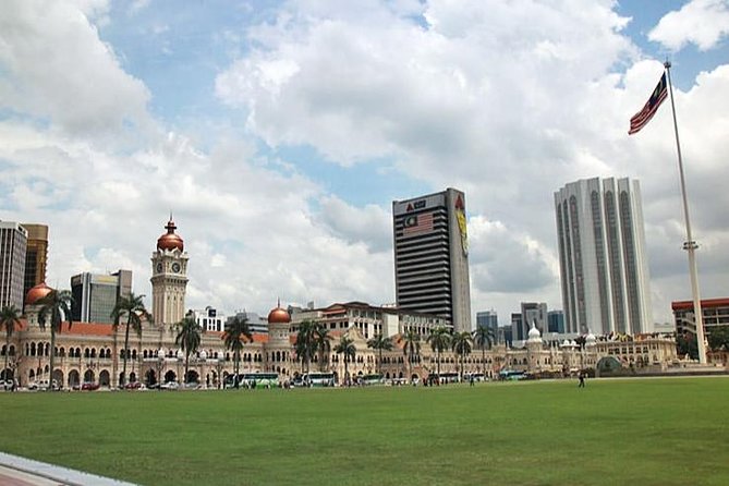 Kuala Lumpur Half-day City Tour - The National Monument and National Mosque