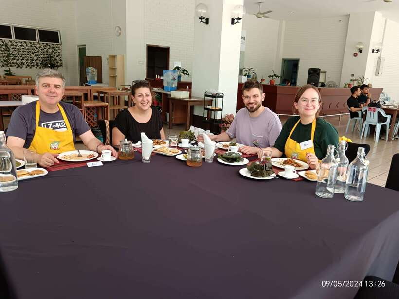 Kuala Lumpur: Malaysian Cooking Class with Market Tour - Start with ingredients at TTDI Wet Market