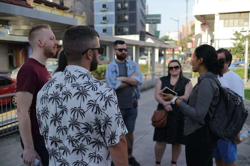 Kuala Lumpur: Nightlife Street Food Tour with 6 Tastings - Take the MRT to Sri Maha Mariamman Temple