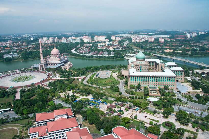 Kuala Lumpur: Putrajaya City Tour with Lake Cruise - Should you book the Putrajaya tour?