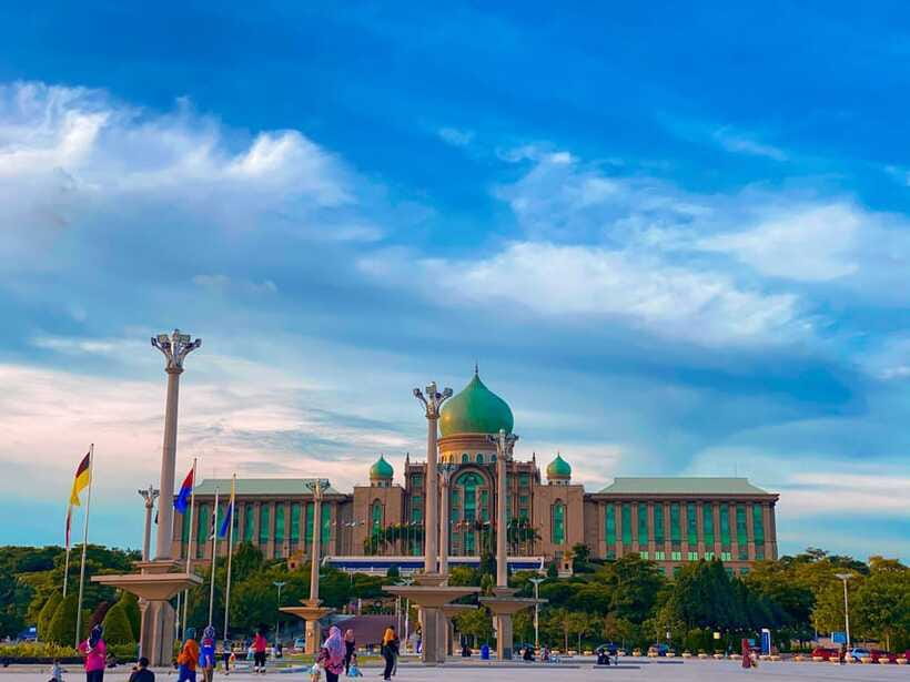 Kuala Lumpur: Putrajaya Tour Half Day Tour [Shared/Private] - Should You Book It?