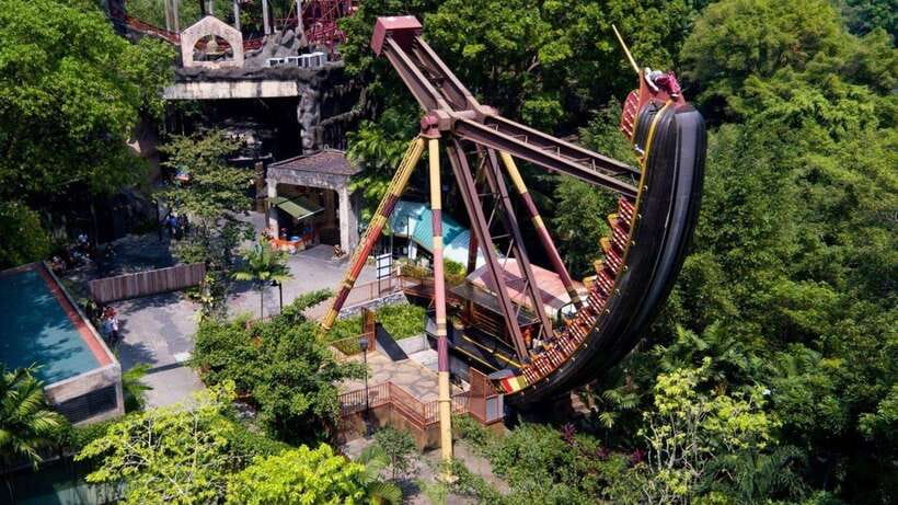 Kuala Lumpur: Sunway Lagoon Theme Park Ticket with Transfer - Nickelodeon Lost Lagoon for family play