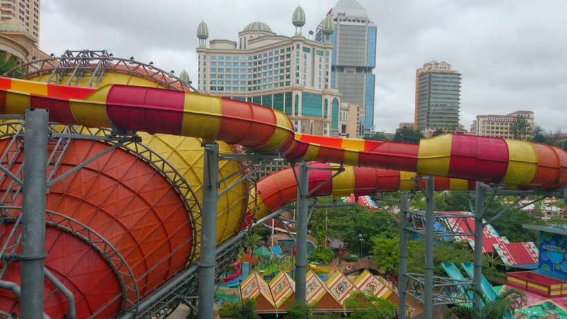 Kuala Lumpur: Sunway Lagoon Theme Park Ticket with Transfer - Scream Park and Extreme Park: check the fine print
