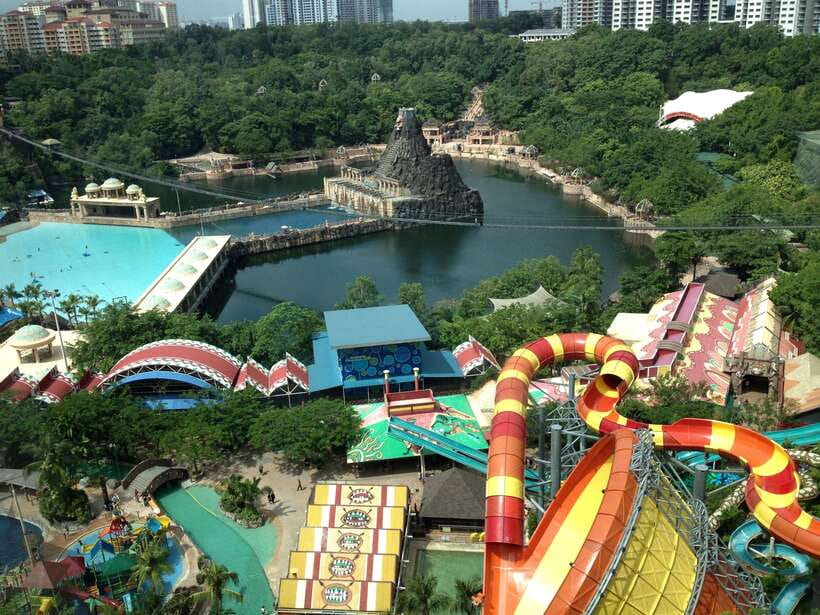 Kuala Lumpur: Sunway Lagoon Theme Park Ticket with Transfer - What to bring and how to plan