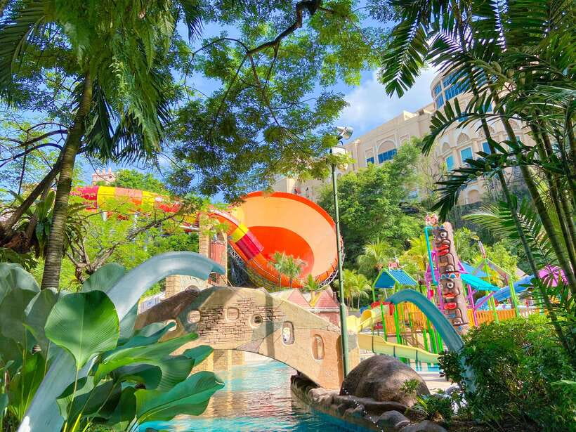 Kuala Lumpur: Sunway Lagoon Ticket & 1-Way Transfer - Six zones, six different kinds of day