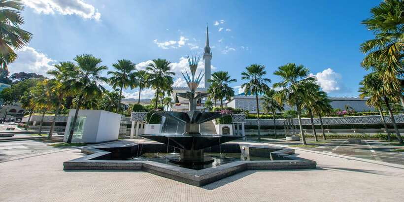 Kuala Lumpur: Temple & Shrine Private Half Day Tour - Gurdwara Sahib: a Sikh place of devotion