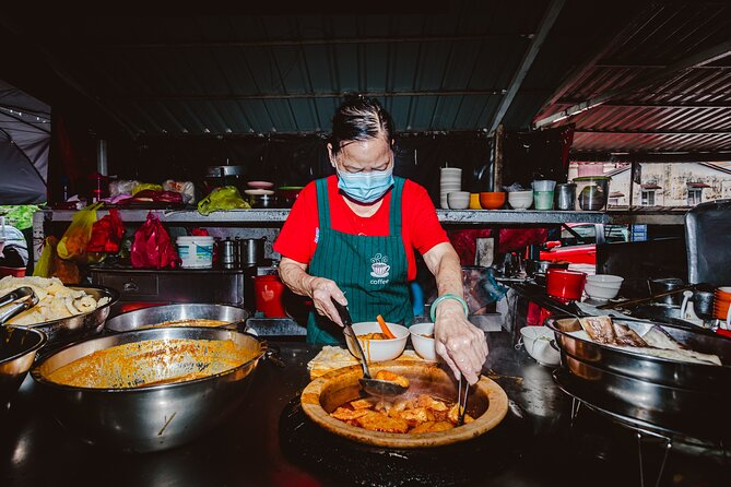 Laksa Lanes Kuala Lumpur Food Tour with 14+ Tastings - Start at Central Market, then follow the food