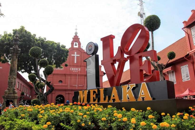 Malacca: Historical Private Malacca Tour from Kuala Lumpur - Reading the route: from museums to historic streets