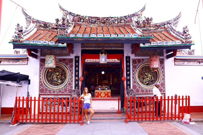 Malacca Instagram Tour: Most Famous Spots (Private & All-Inclusive) - A walk beside the Melaka River