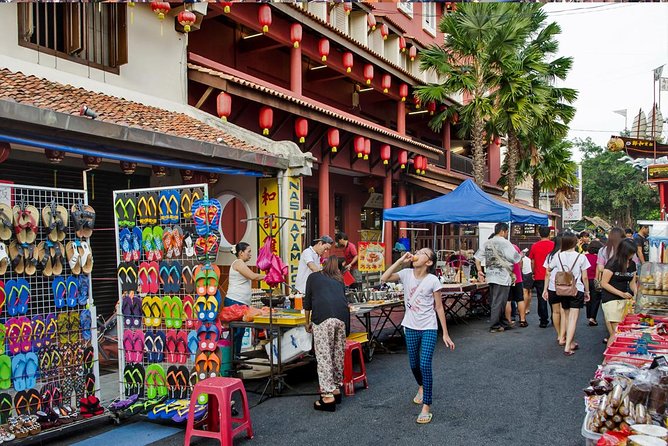 Malacca Sunset Tour: UNESCO Heritage Highlights & River Cruise - The river cruise: a slower view of the old centre