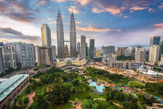 MALAYSIAN CULTURE, TRADITION and NATURE TOUR (All in One Day) - Hot spring, rainforest waterfall and teh tarik