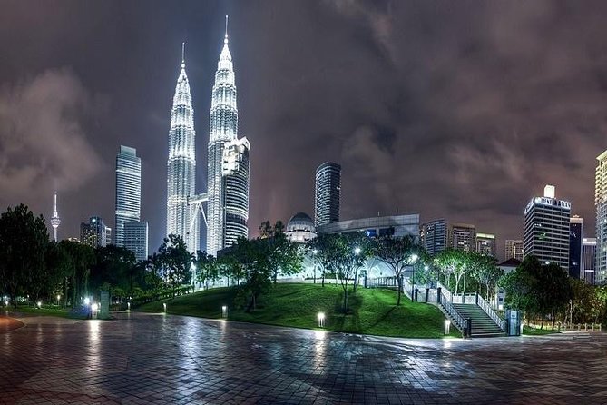 Petronas Twin Tower E-Ticket Including The Skybridge - The Skybridge and the view above the city