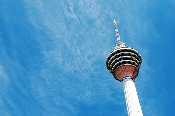 Petronas Twin Tower Tickets & Top Ten Wonder of Kuala Lumpur Tour - A full day that joins very different parts of Kuala Lumpur