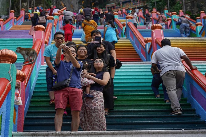 Private Batu Caves, National Mosque & Religious Tour with Lunch - What the $45 price includes