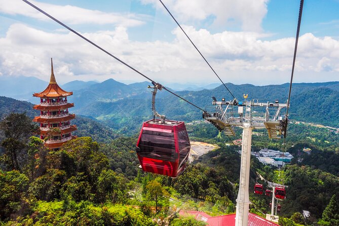Private Genting Highlands & Batu Caves Trip with Cable Car Ticket - A day that changes from city heat to mountain air