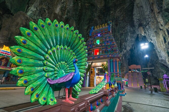 Private Kuala Lumpur City Tour : Petronas Twin Tower & Batu Caves - What $155 buys you