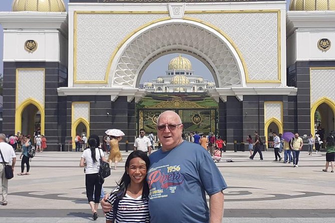 Private Layover Tour from Airport : Best of Kuala Lumpur - Thean Hou Temple and Kuala Lumpur’s Chinese heritage